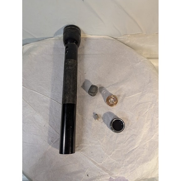 Maglite Flashlight Lot of 2‎ Blue & Black LED/Incandescent Heavy Duty Aluminum - Picture 5 of 12